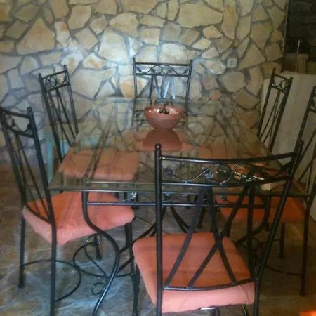 Old Traditional Stonehouse Country house *